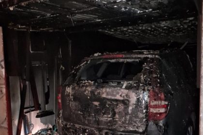 podpalac v ziline v noci zacalo horiet auto