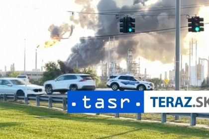 vybuch v ropnej rafinarii urady vyzvali obyvatelov aby sa skryli