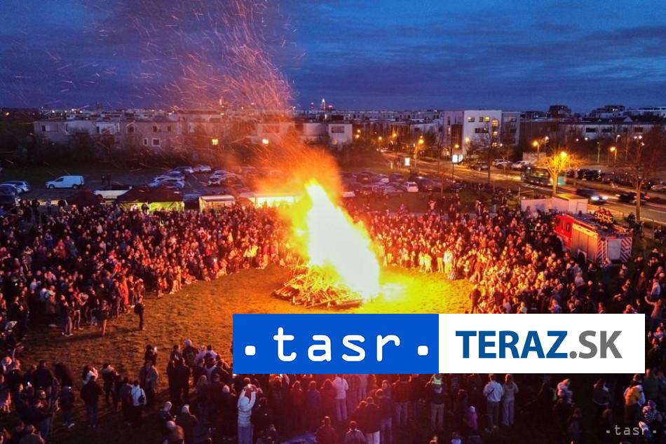 K velkonocnym mierovym pochodom v Nemecku sa pridali tisice ludi