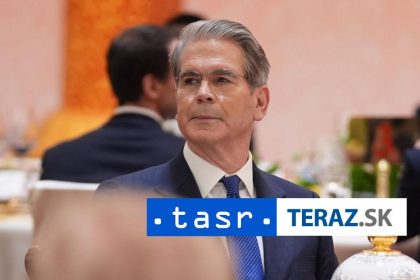 Bessent varoval Oman pred sankciami v pripade spoluprace s Iranom