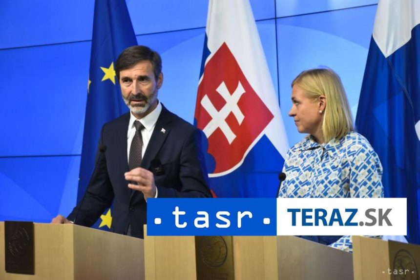 Blanar rokoval s Valtonenovou o obrannom priemysle a vojne na Ukrajine