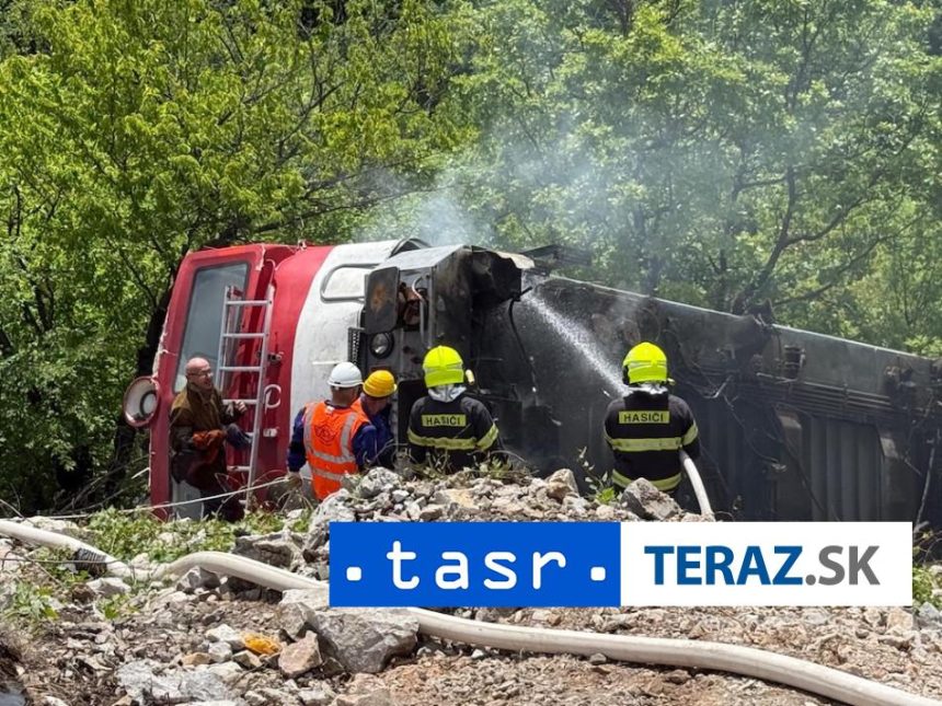 Prace na odstraneni havarovaneho rusna pokracuju