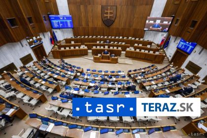 Poslanci ukoncili rekovanie diskusiou o reforme liekov