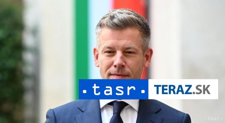 Premier Madarska planuje navstivit prezidenta v pondelok rano