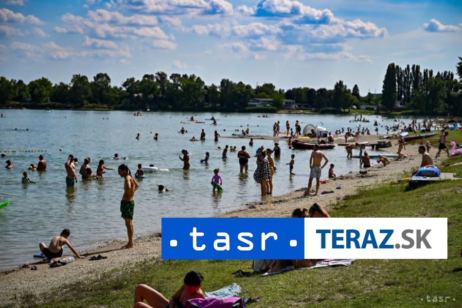 Pri kupani v Nemecku zahynulo od piatku 15 ludi vratanie deti