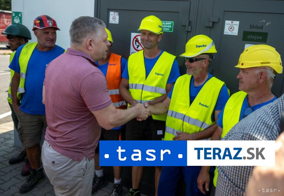 VIDEO Fico vyjadril solidaritu ludom ktori pracuju pocas horucav