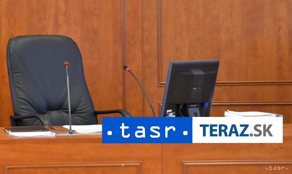 Prokurator zastavil trestne stihanie za trojnasobnu vrazdu