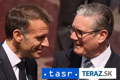 Starmer prevzal od Macrona najvyssie francuzske statne vyznamenanie