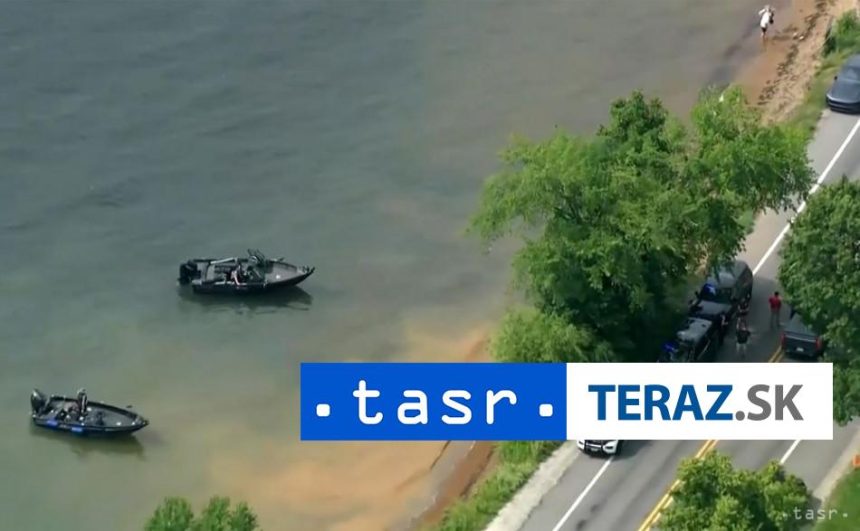 Traja ludia prisli o zivot po prevrateni clna na jazere v state Wisconsin