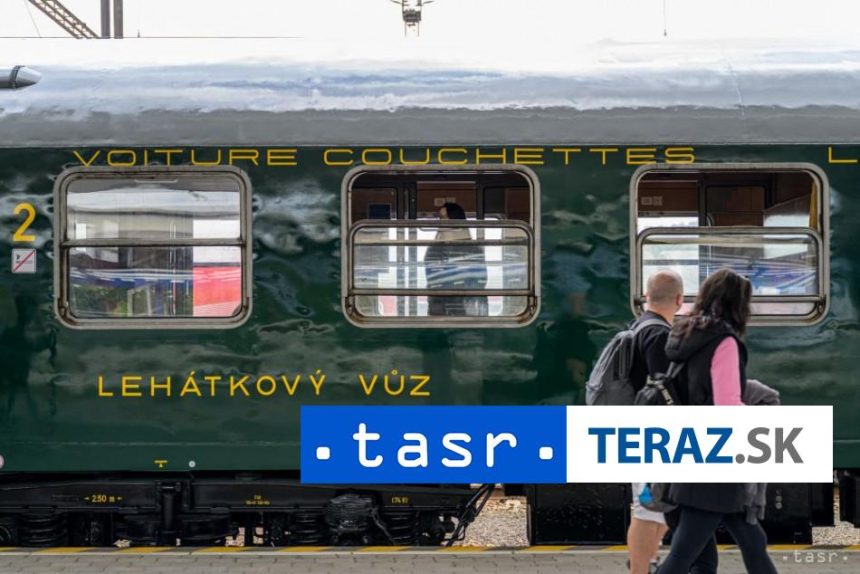 VIDEO V Kosiciach vypravili Retrovlak zamieril do Slavca a Betliara
