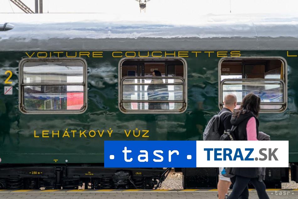 VIDEO V Kosiciach vypravili Retrovlak zamieril do Slavca a Betliara