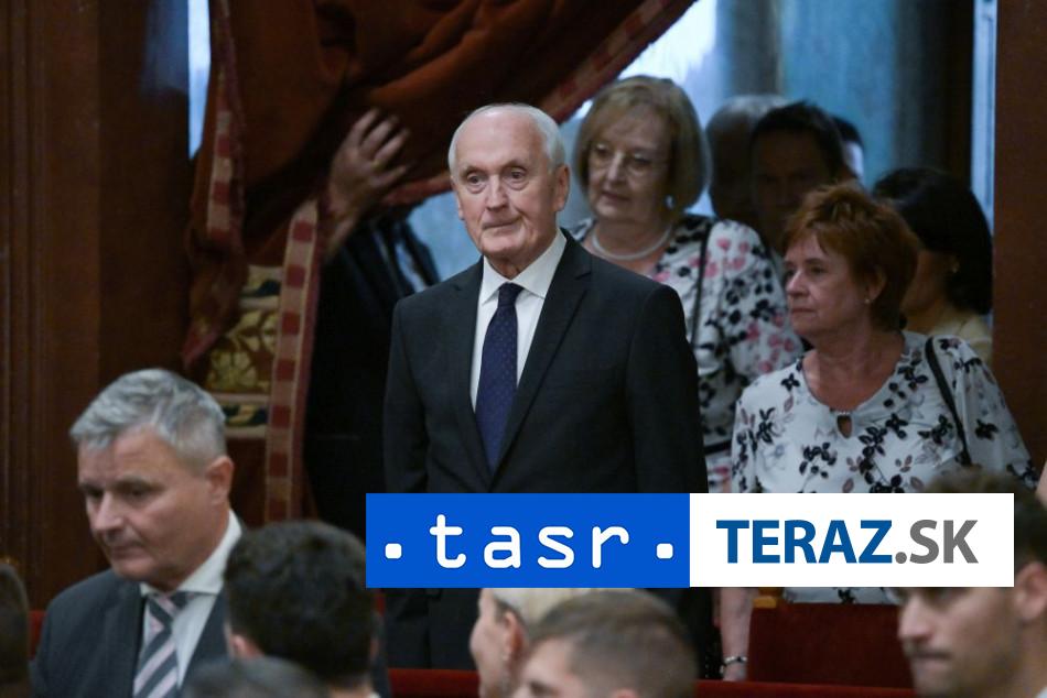 Prezident SR zagratuloval novozvolenemu madarskemu prezidentovi Bakovi