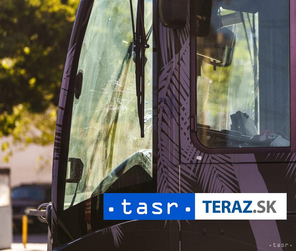 Pri nehode polskho autobusu v Madarsku zahynulo minimalne 12 ludi