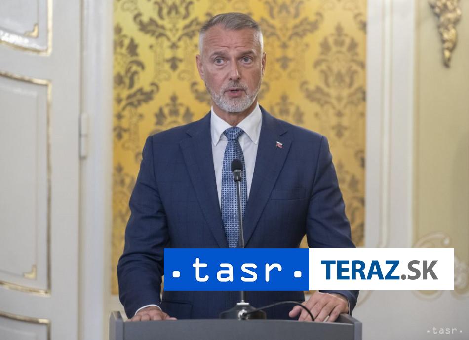 R Rasi Samosprava je ludom najblizsia je to zaklad demokracie