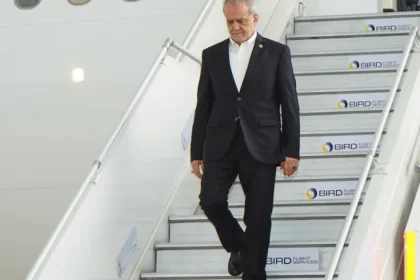 Iránsky prezident: Tlak Spojených štátov na Teherán je na nebezpečnej úrovni