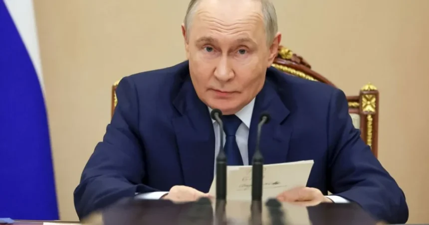 Putin odmieta tvrdenia o príprave na zrážku s Európou