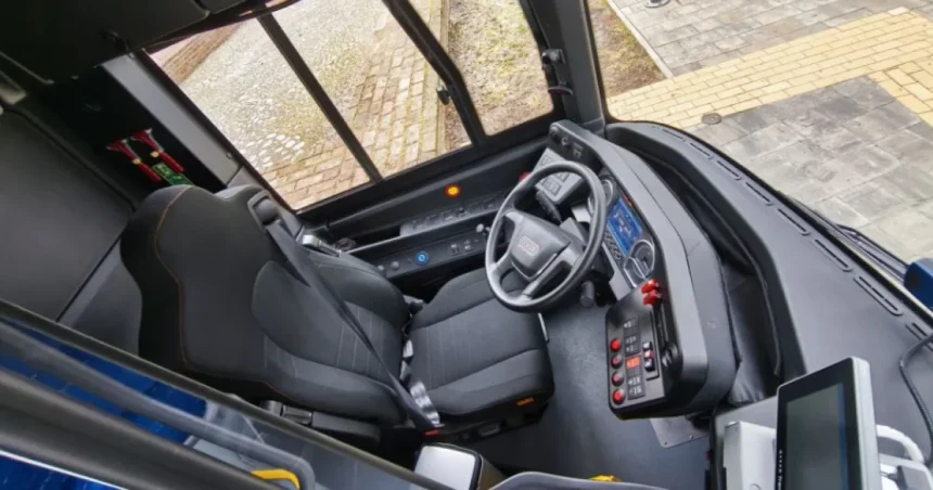 V Iráne sa prevrátil autobus, zahynulo najmenej 11 ľudí
