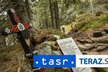 Na Symbolickom cintoríne pribudlo päť tabuliek s menami obetí