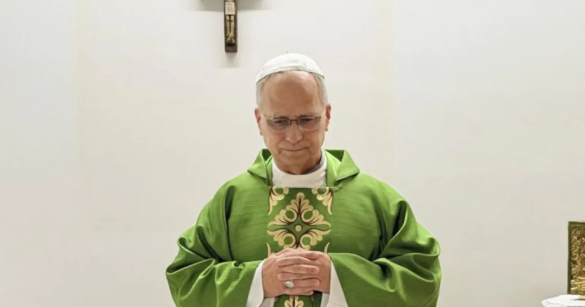 Pápež Lev XIV. sa zotavuje, jeho zdravotný stav sa podľa Vatikánu zlepšuje