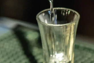 VRAŽDA ŽENY NA OKINAWE: Americkým vojakom zakázali piť alkohol